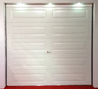 porta basculante per garage residenziale