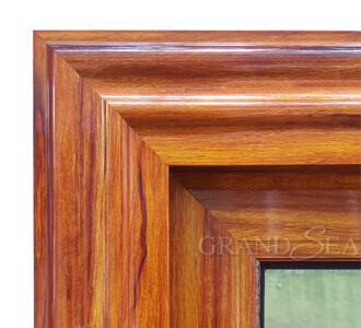 finestra in alluminio color legno