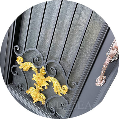porta decorativa in ferro battuto