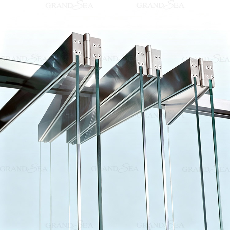 Stackable frameless glass doors Stackable frameless glass doors