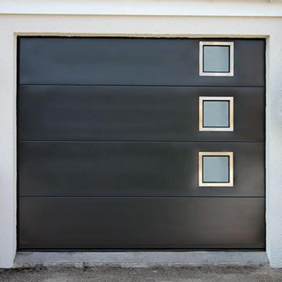 design della porta del garage nera
    